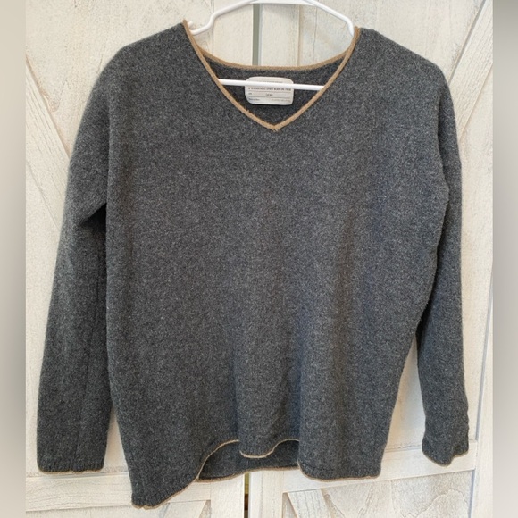 REI COOPERATIVE LAMBSWOOL SWEATER MEN’S LARGE GREY V NECK LUXURY Preppy Outdoors - Picture 7 of 8